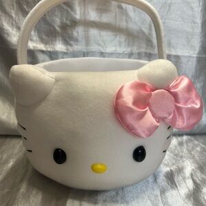 Hello Kitty White Basket with Pink Bow